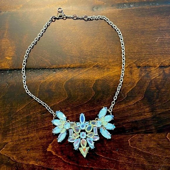 Jewelry - Crystal statement necklace